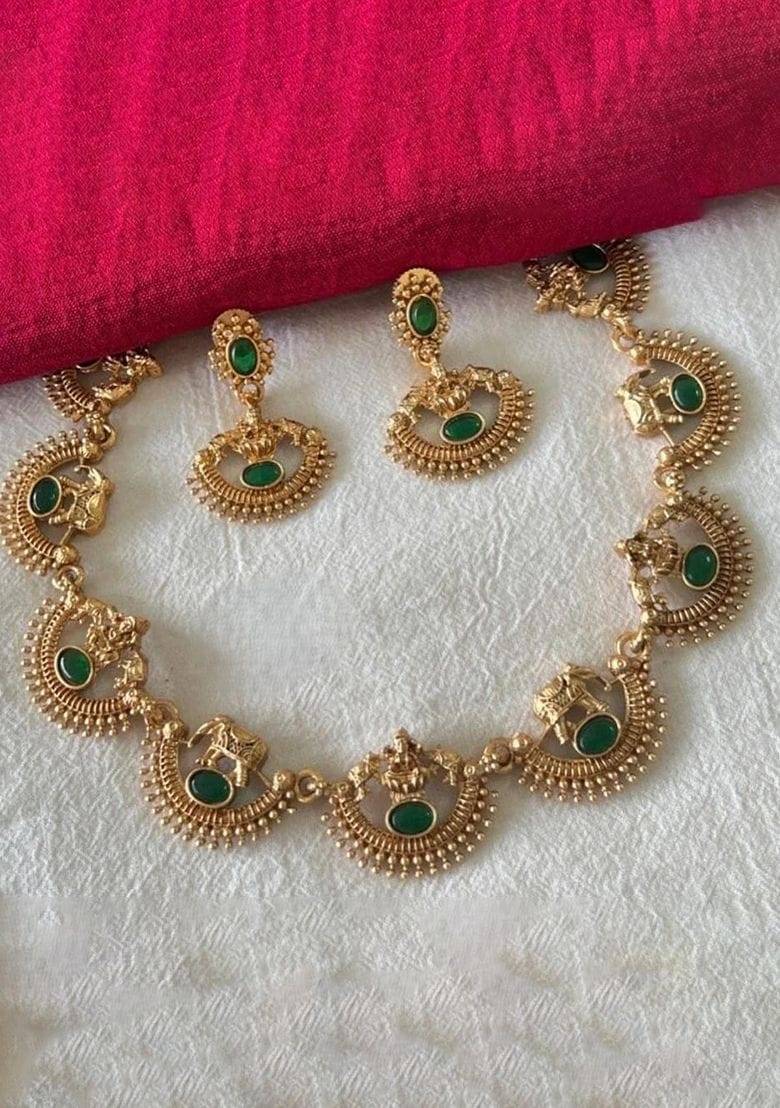 lekshmi necklace